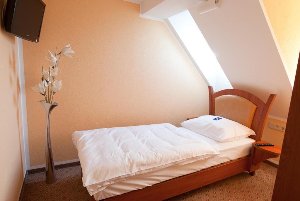 Aristo Hotel Filderstadt Room photo